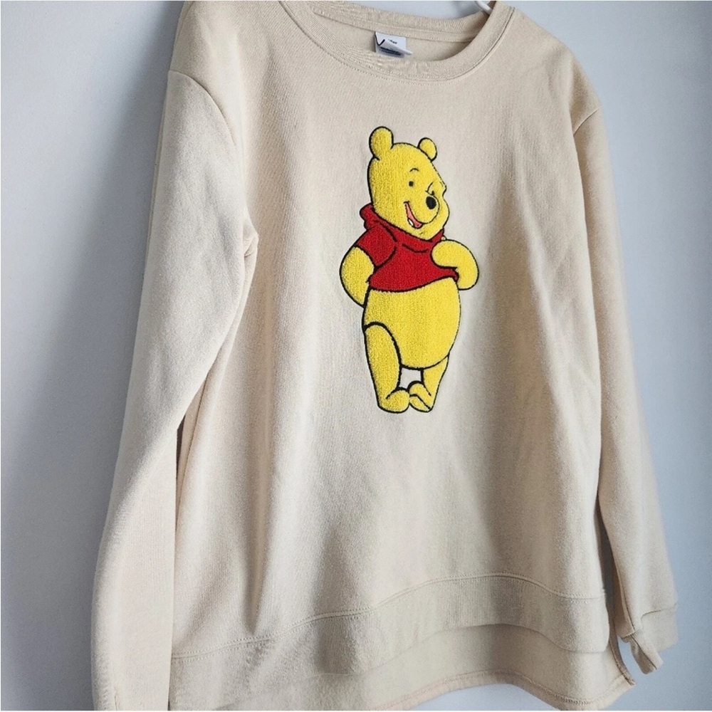 Disney NWT Winnie the Pooh Raised Character Ivory Pullover Sweater Women’s Sz M